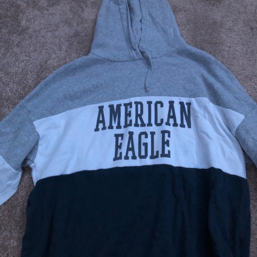 American Eagle sweatshirt